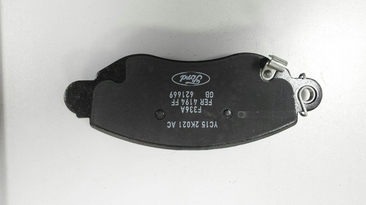 FORD TRANSIT Chassis 2.4 DI Front Axle 01.00-05.06 75HP FRONT BRAKE PADS 4077636