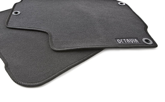 Skoda Octavia Estate (A7) Luxury Floor Mats (5E2061404)