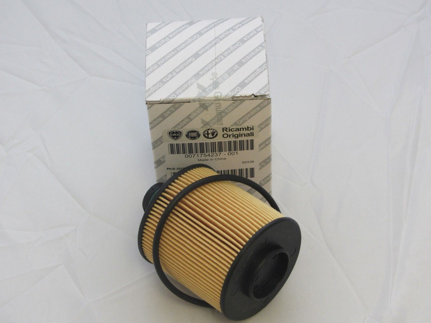 Genuine Jeep 2.0 Diesel Cherokee Oil Filter 71754237